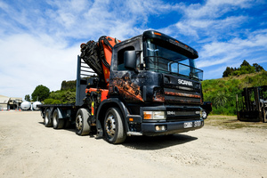 Lenny is a Scania 8 wheeler Hiab with remote controlled Palfinger crane